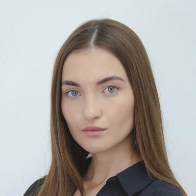 Анна Гладышева