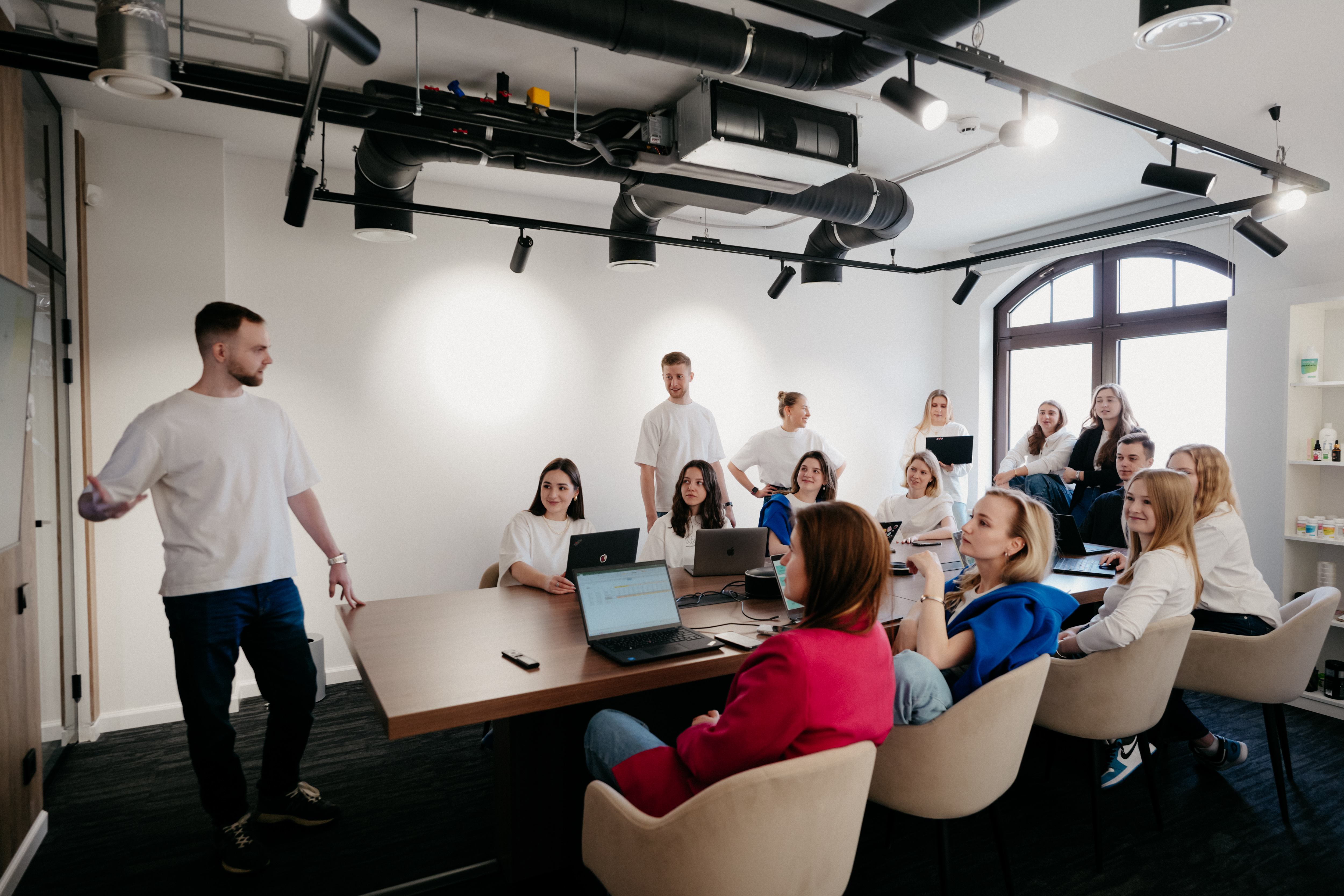 R-3179.jpg